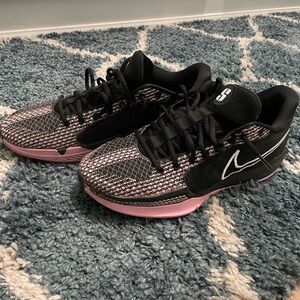 NikeID [CUSTOM] Nike Sabrina 1